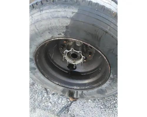 HUB PILOTED - STEEL 22.5 X 8.25 WHEEL