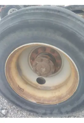 HUB PILOTED - STEEL 22.5 X 8.25 WHEEL