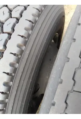 HUB PILOTED - STEEL 22.5 X 8.25 WHEEL