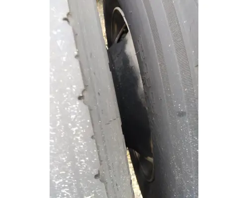 HUB PILOTED - STEEL 22.5 X 8.25 WHEEL