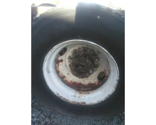 HUB PILOTED - STEEL 22.5 X 8.25 WHEEL