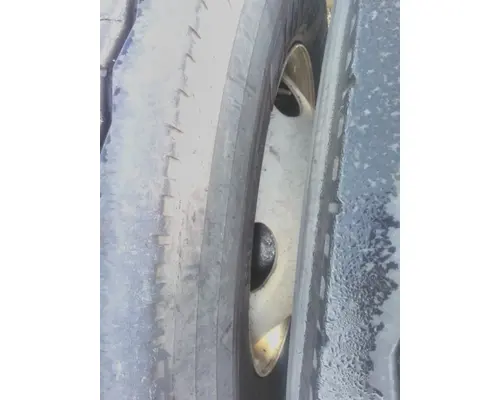 HUB PILOTED - STEEL 22.5 X 8.25 WHEEL