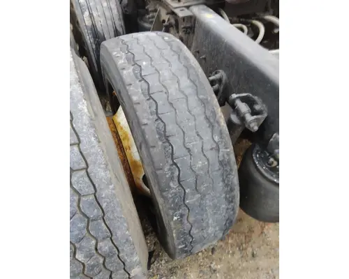 HUB PILOTED - STEEL 22.5 X 8.25 WHEEL