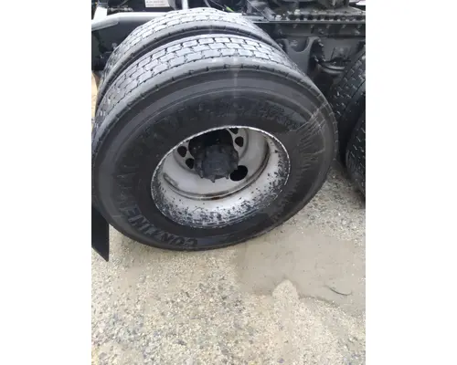 HUB PILOTED - STEEL 22.5 X 8.25 WHEEL