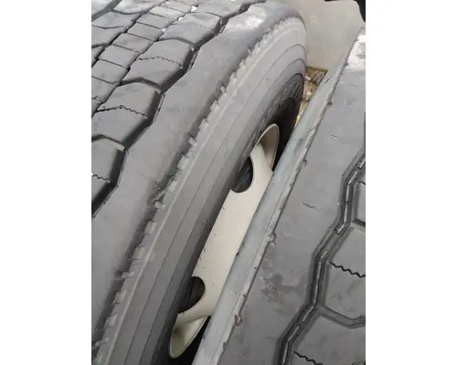 HUB PILOTED - STEEL 22.5 X 8.25 WHEEL