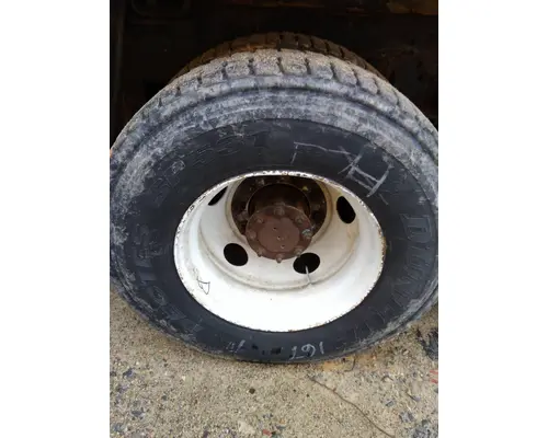 HUB PILOTED - STEEL 22.5 X 8.25 WHEEL