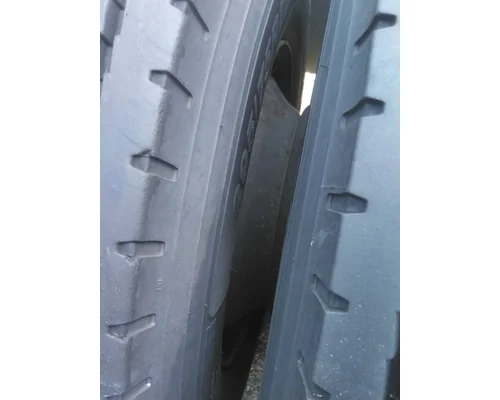 HUB PILOTED - STEEL 22.5 X 8.25 WHEEL