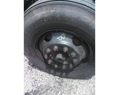 HUB PILOTED - STEEL 22.5 X 8.25 WHEEL