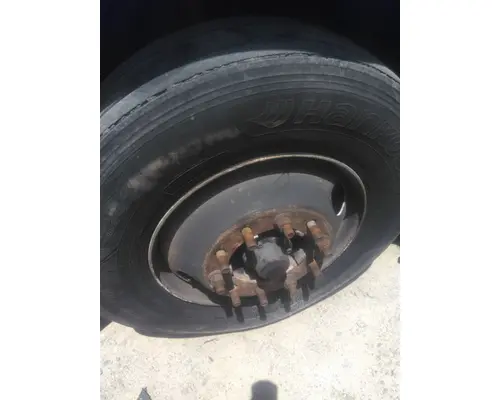 HUB PILOTED - STEEL 22.5 X 8.25 WHEEL
