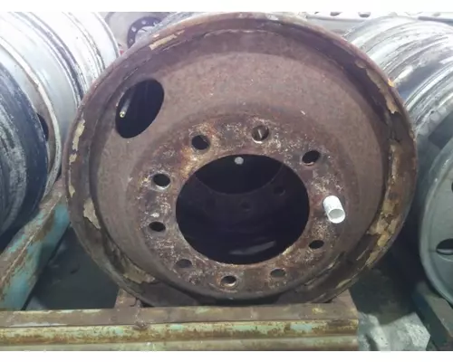 HUB PILOTED - STEEL 22.5 X 8.25 WHEEL