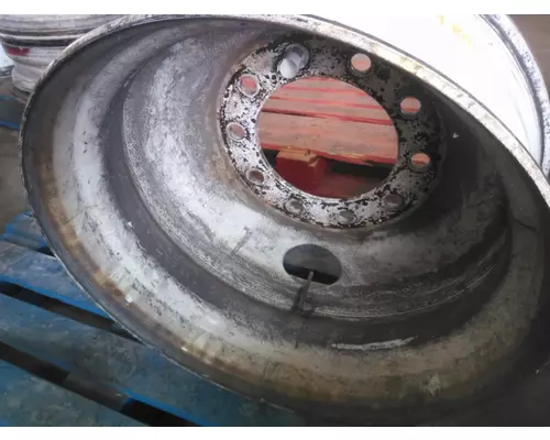 HUB PILOTED - STEEL 22.5 X 8.25 WHEEL