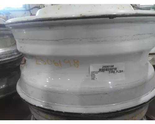 HUB PILOTED - STEEL 22.5 X 8.25 WHEEL