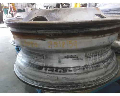HUB PILOTED - STEEL 22.5 X 8.25 WHEEL