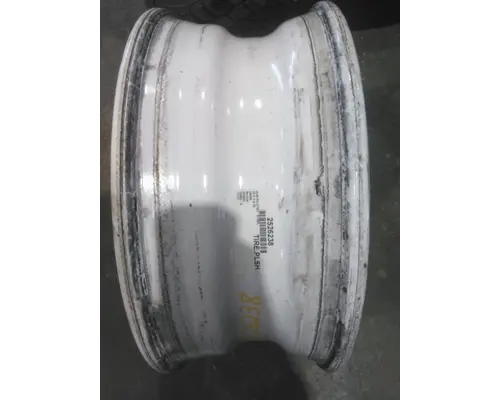 HUB PILOTED - STEEL 22.5 X 8.25 WHEEL