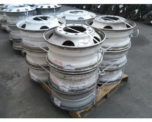 HUB PILOTED - STEEL 22.5 X 8.25 WHEEL