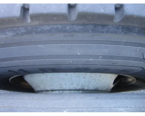 HUB PILOTED - STEEL 22.5 X 8.25 WHEEL