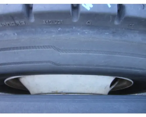 HUB PILOTED - STEEL 22.5 X 8.25 WHEEL