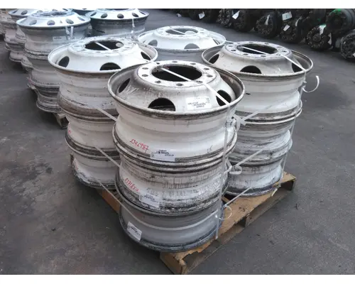 HUB PILOTED - STEEL 22.5 X 8.25 WHEEL