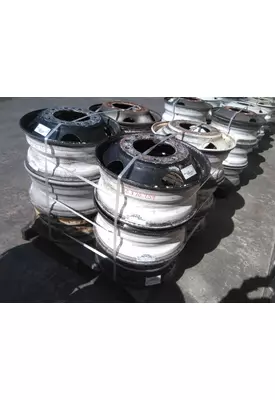HUB PILOTED - STEEL 22.5 X 8.25 WHEEL