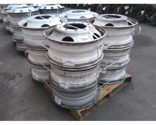 HUB PILOTED - STEEL 22.5 X 8.25 WHEEL