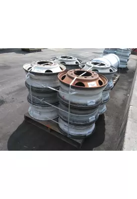 HUB PILOTED - STEEL 22.5 X 8.25 WHEEL