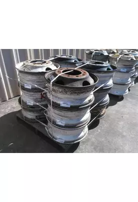 HUB PILOTED - STEEL 22.5 X 8.25 WHEEL