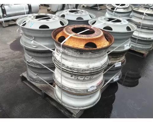 HUB PILOTED - STEEL 22.5 X 8.25 WHEEL
