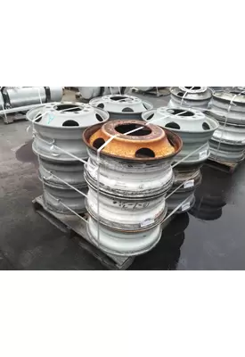 HUB PILOTED - STEEL 22.5 X 8.25 WHEEL