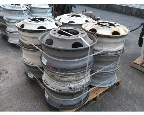 HUB PILOTED - STEEL 22.5 X 8.25 WHEEL