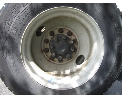 HUB PILOTED - STEEL 22.5 X 8.25 WHEEL