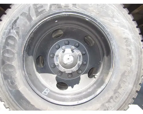 HUB PILOTED - STEEL 22.5 X 8.25 WHEEL