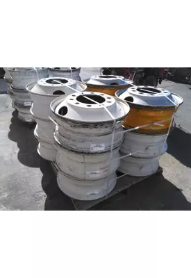 HUB PILOTED - STEEL 22.5 X 8.25 WHEEL