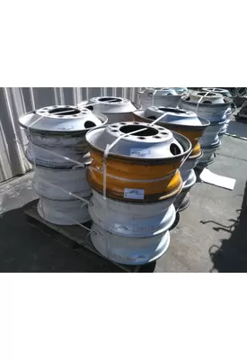 HUB PILOTED - STEEL 22.5 X 8.25 WHEEL