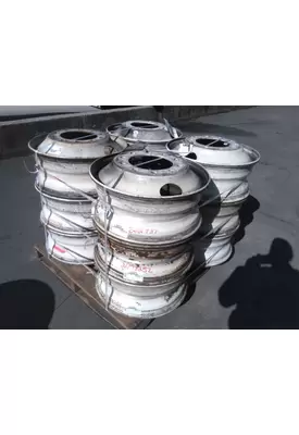 HUB PILOTED - STEEL 22.5 X 8.25 WHEEL