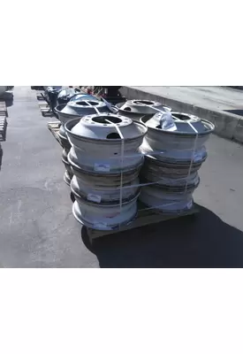 HUB PILOTED - STEEL 22.5 X 8.25 WHEEL
