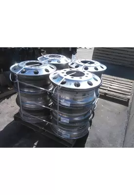 HUB PILOTED - STEEL 22.5 X 8.25 WHEEL