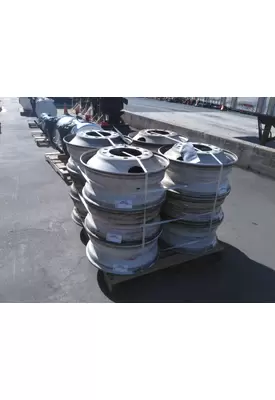 HUB PILOTED - STEEL 22.5 X 8.25 WHEEL