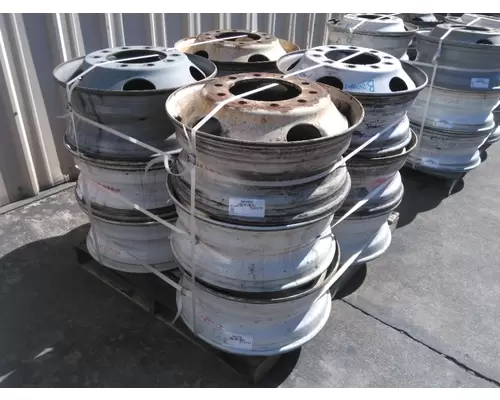 HUB PILOTED - STEEL 22.5 X 8.25 WHEEL