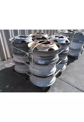 HUB PILOTED - STEEL 22.5 X 8.25 WHEEL