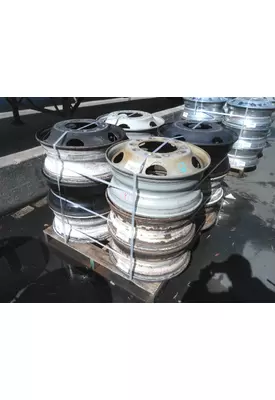 HUB PILOTED - STEEL 22.5 X 8.25 WHEEL