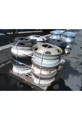 HUB PILOTED - STEEL 22.5 X 8.25 WHEEL