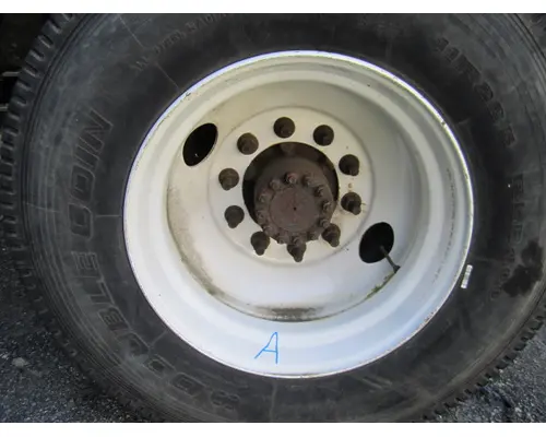 HUB PILOTED - STEEL 22.5 X 8.25 WHEEL