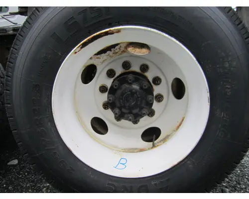 HUB PILOTED - STEEL 22.5 X 8.25 WHEEL