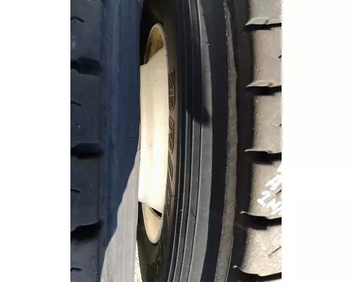 HUB PILOTED - STEEL 22.5 X 8.25 WHEEL