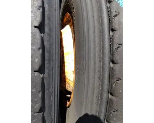 HUB PILOTED - STEEL 22.5 X 8.25 WHEEL