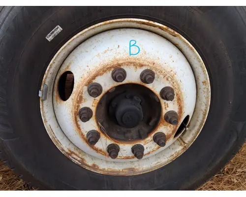 HUB PILOTED - STEEL 22.5 X 8.25 WHEEL