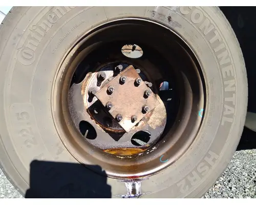 HUB PILOTED - STEEL 22.5 X 8.25 WHEEL