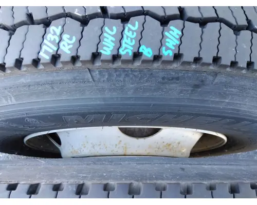 HUB PILOTED - STEEL 22.5 X 8.25 WHEEL