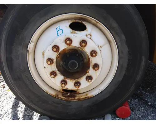 HUB PILOTED - STEEL 22.5 X 8.25 WHEEL