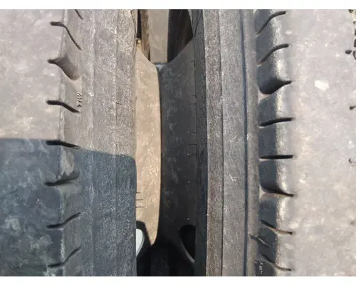 HUB PILOTED - STEEL 22.5 X 8.25 WHEEL